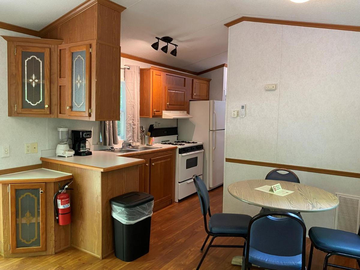 The Vintage Rv'S At Wilderness Presidential Camp Resort By Tripforth Spotsylvania Kültér fotó