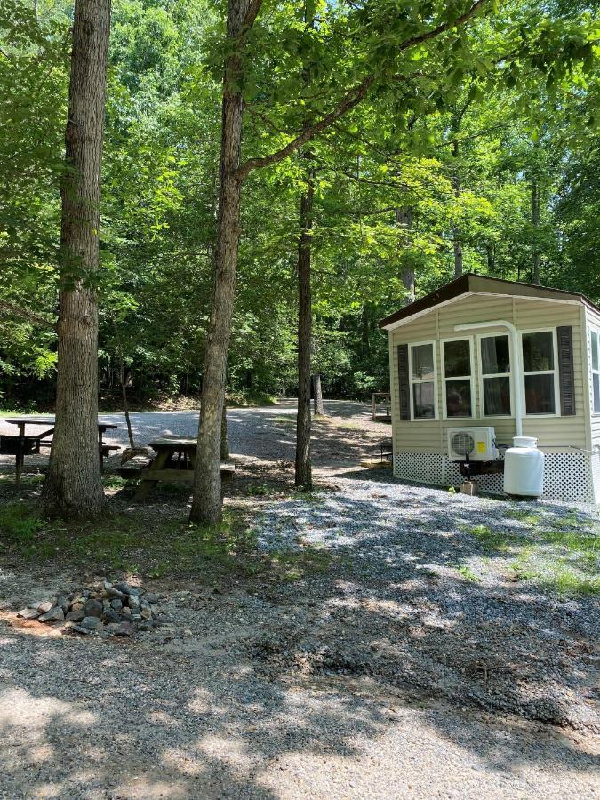 The Vintage Rv'S At Wilderness Presidential Camp Resort By Tripforth Spotsylvania Kültér fotó
